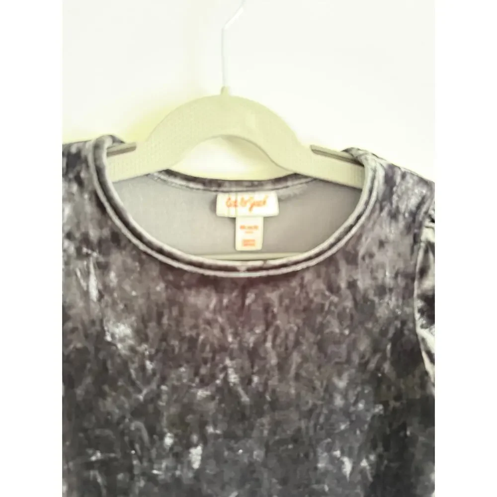 $17 car & Jack Girls Velour Long Sleeve Tee - XS 4/5